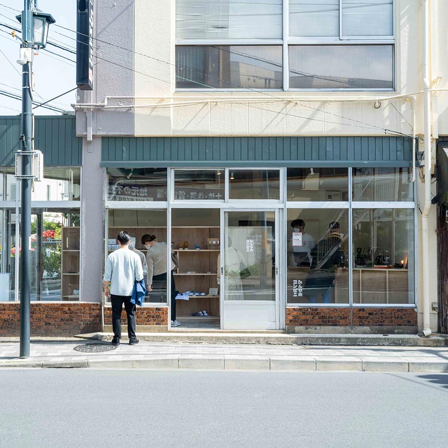 みんなのコンビニ国立店外観